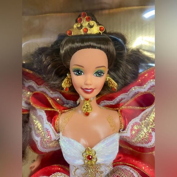 1997 Holiday Barbie Happy Holidays Gold Special Edition Eyes Blue Box Green Doll - Picture 2 of 8